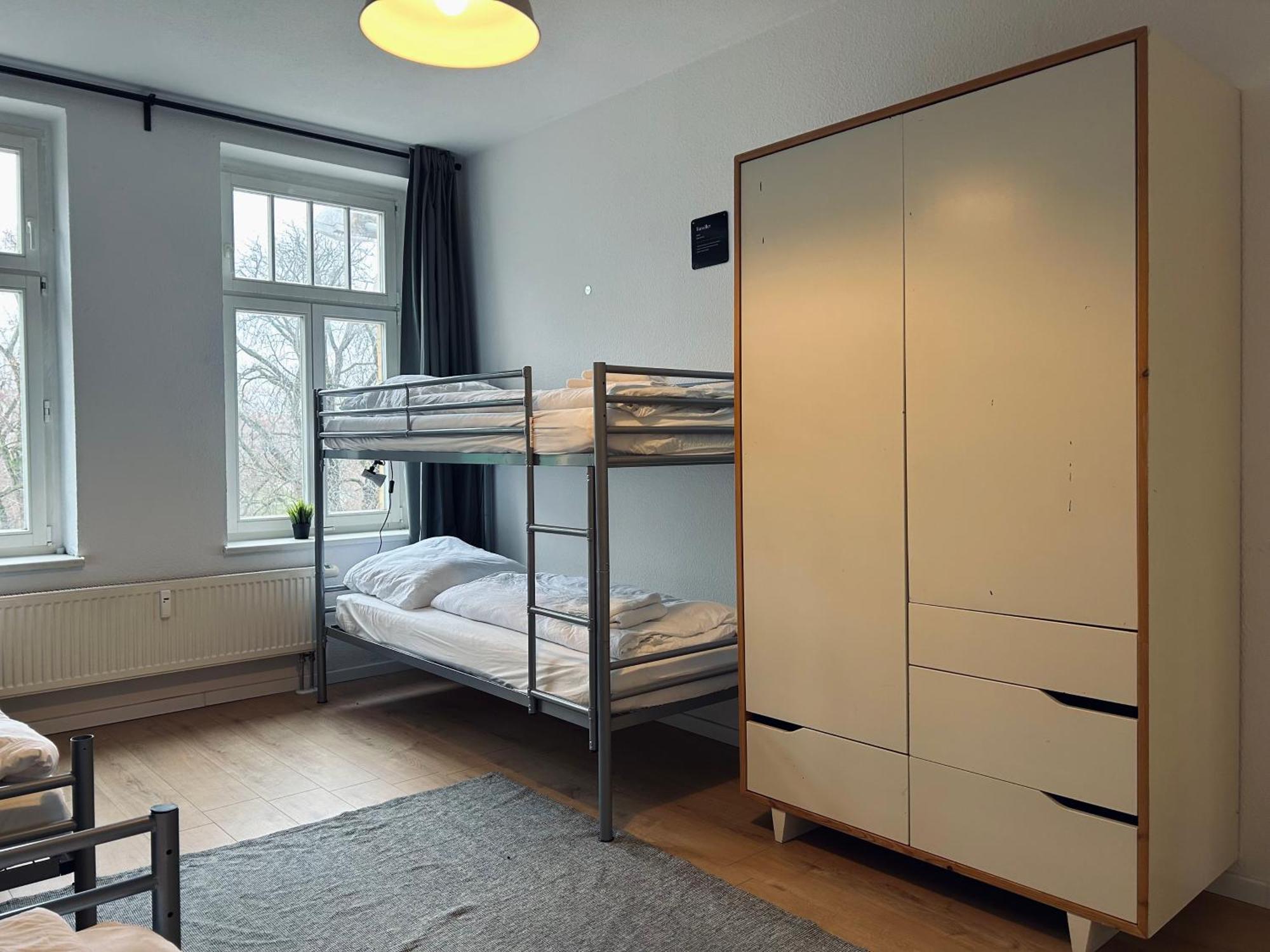 2 Schlafzimmer-Balkon-Kueche-Parkplatz-Designerbad Leipzig Exterior foto